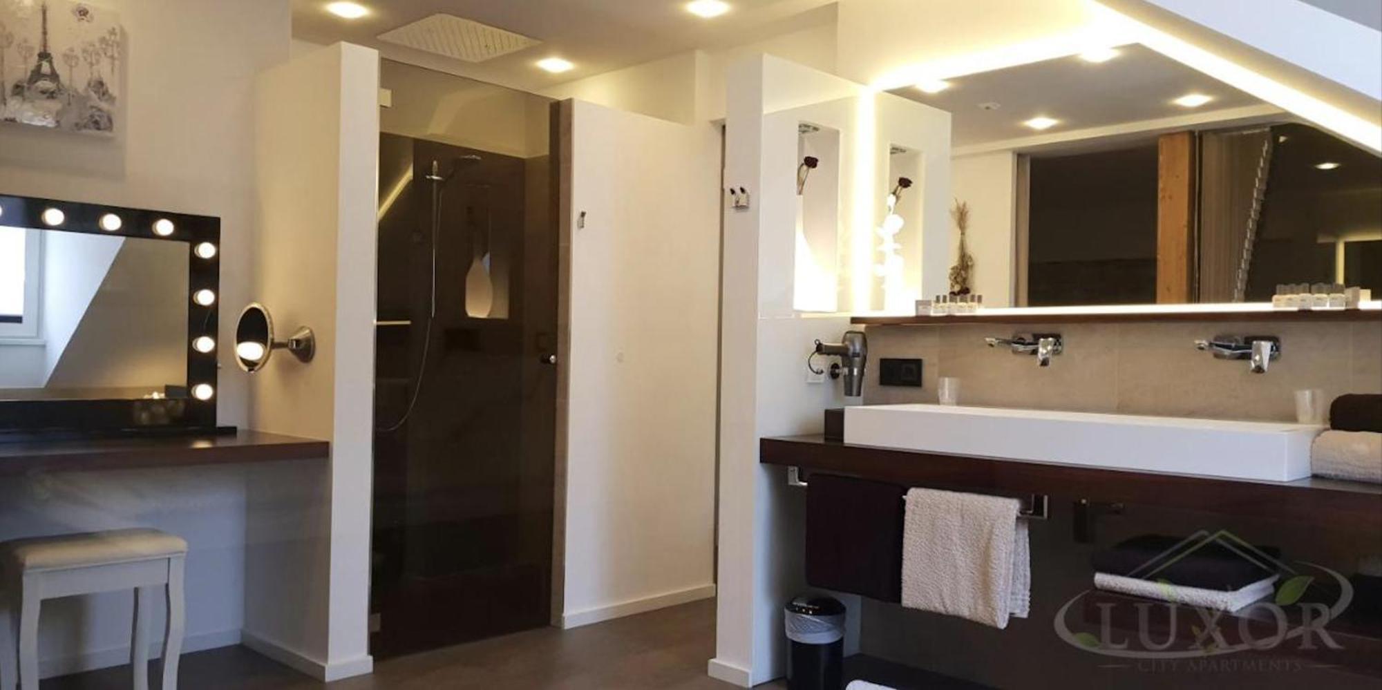 Luxor City Apartments リエンツ エクステリア 写真
